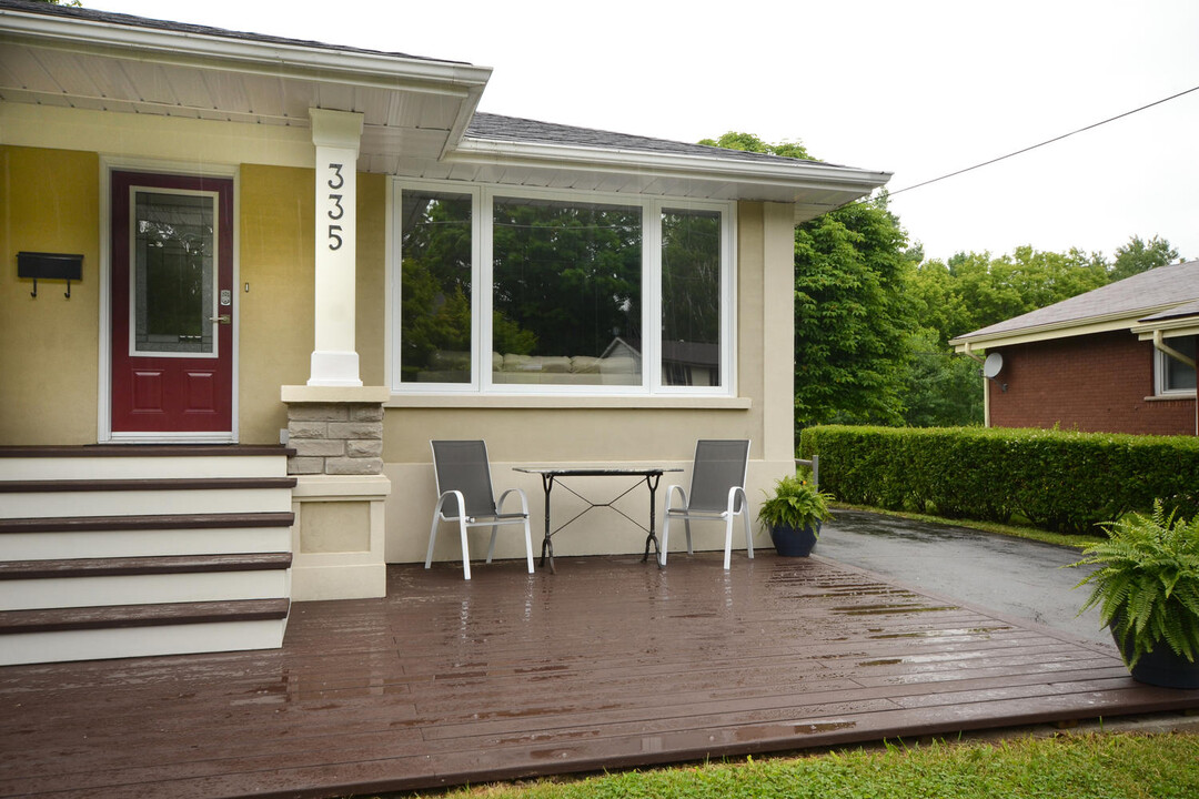 335 Nickerson Dr in Cobourg, ON - Building Photo