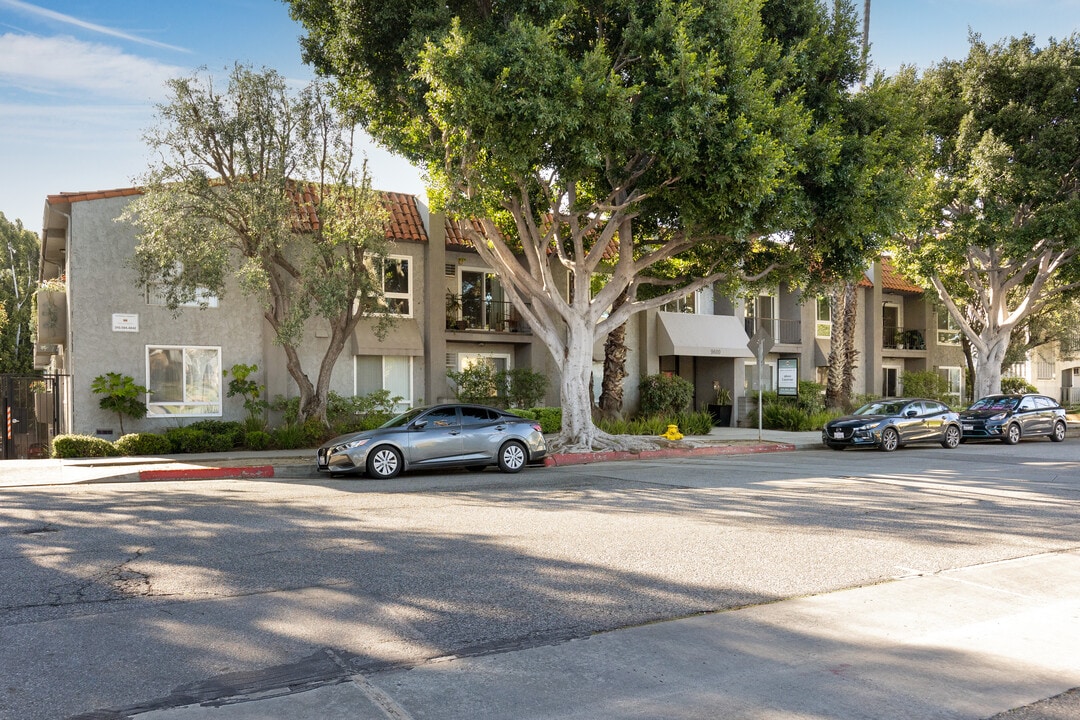 9600 Lucerne in Culver City, CA - Foto de edificio