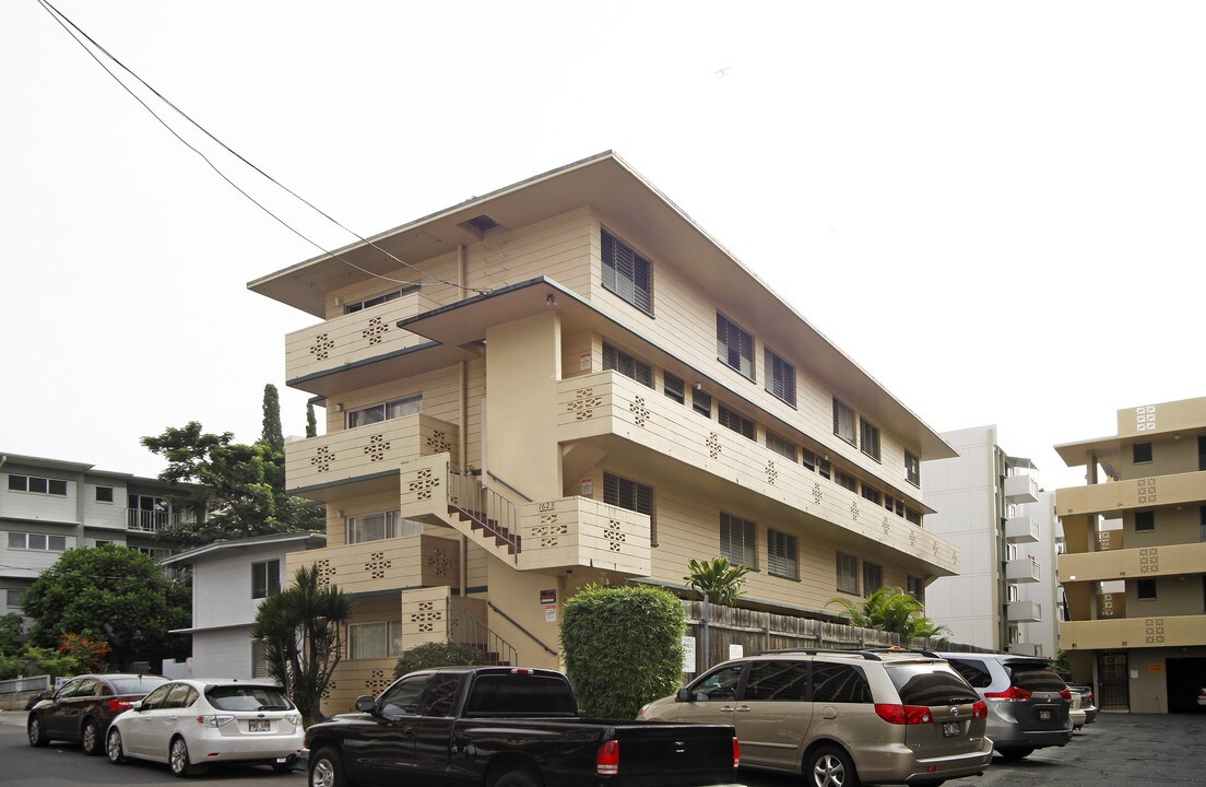 1623 Liholiho St in Honolulu, HI - Foto de edificio