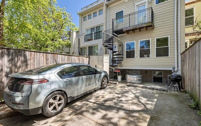 property at 4122 5th St NW