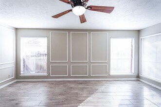 2103 Charlton House Ln in Katy, TX - Foto de edificio - Building Photo