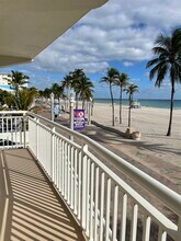 901 S Surf Rd in Hollywood, FL - Foto de edificio - Building Photo
