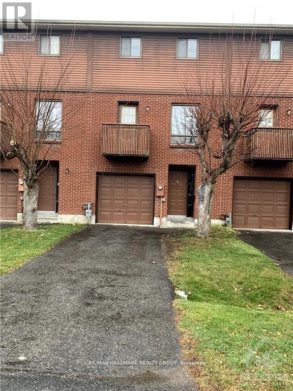 3 Black Forest Ln in Ottawa, ON - Building Photo - Building Photo