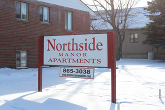 Northside Manor in Irondequoit, NY - Foto de edificio - Building Photo