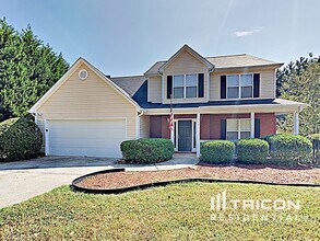 648 Stonecrest Dr in Loganville, GA - Building Photo - Building Photo