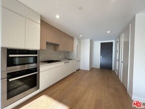 877 Francisco St in Los Angeles, CA - Building Photo - Building Photo