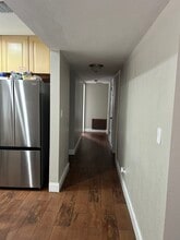 11001 SW 180th St in Miami, FL - Foto de edificio - Building Photo