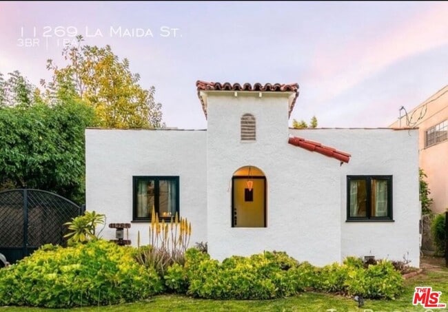 property at 11269 La Maida St
