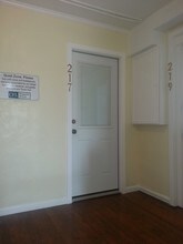 115 E 4th Ave in Mount Dora, FL - Building Photo - Interior Photo