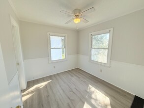 120 N Pinewood Dr in Surfside Beach, SC - Building Photo - Building Photo