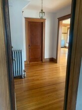 20 Colbert St, Unit 1 in Boston, MA - Foto de edificio - Building Photo