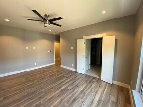 5711 Lindell Ave in Dallas, TX - Building Photo - Building Photo