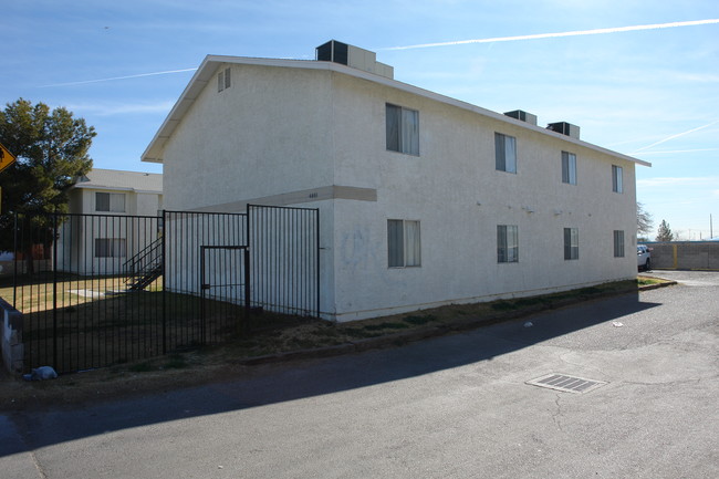 4861 E Craig Rd in Las Vegas, NV - Building Photo - Building Photo