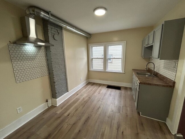 501 Plymouth Ave in Buffalo, NY - Building Photo - Building Photo