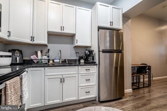 116 S Fellowship Rd in Maple Shade, NJ - Building Photo - Building Photo