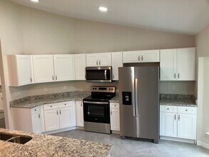 9419 SE 163rd St in Summerfield, FL - Building Photo - Building Photo