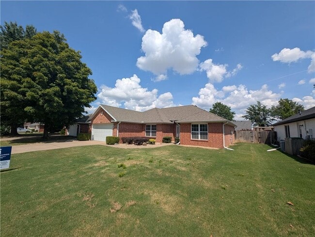 3507 W Margaret Pl in Rogers, AR - Building Photo - Building Photo