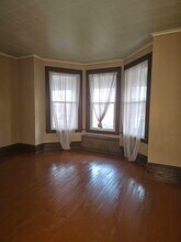 409 N 5th St, Unit Apt A in Clairton, PA - Building Photo - Building Photo