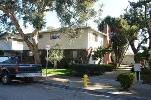 1118 Oakmont Dr Apartments