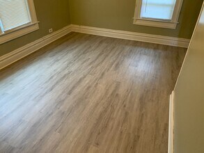 740 South Saginaw St, Unit 742 in Lapeer, MI - Building Photo - Building Photo