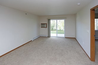 3202 in Fargo, ND - Building Photo - Interior Photo
