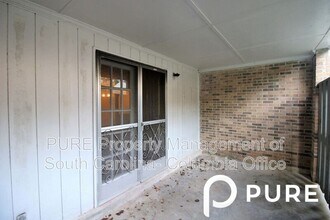 7602 Hunt Club Rd in Columbia, SC - Foto de edificio - Building Photo