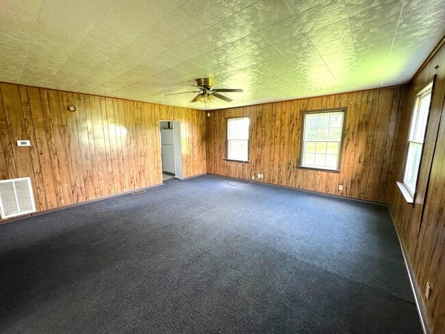 108 E 43rd St in Joplin, MO - Building Photo - Building Photo