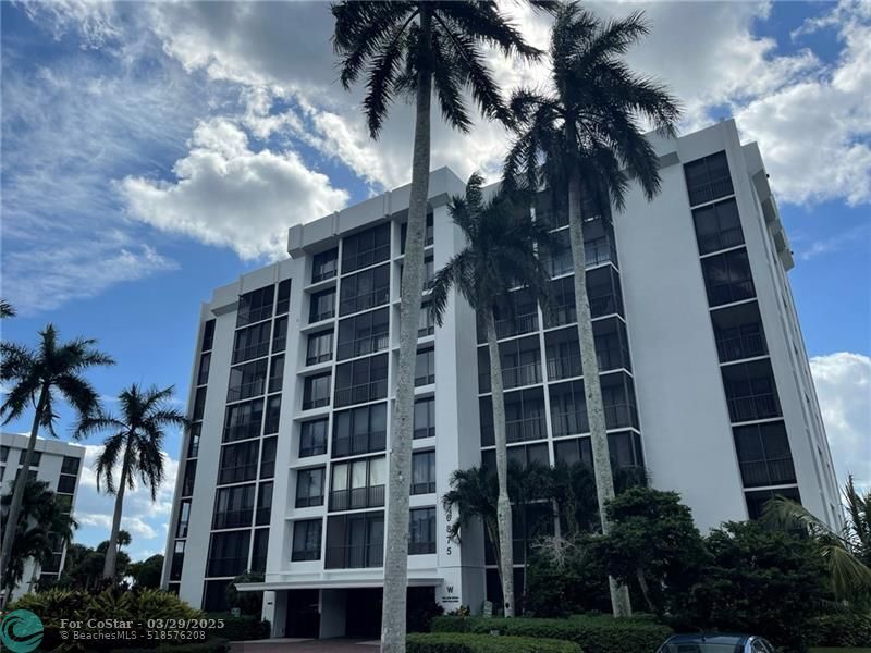 6875 Willow Wood Dr in Boca Raton, FL - Building Photo