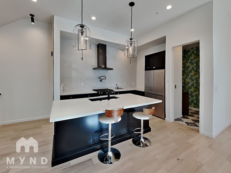 635 Grey Saker St in Las Vegas, NV - Building Photo