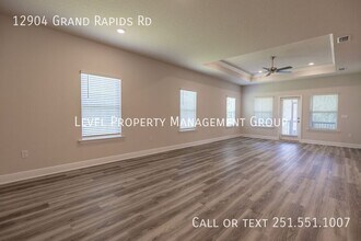12904 Grand Rpds Rd in Fairhope, AL - Building Photo - Building Photo