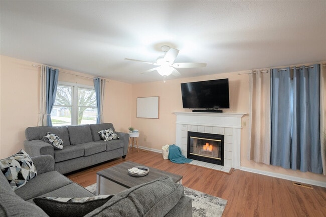 3115 Wild Cherry Ridge W