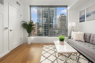 1808 Minor Ave, Unit 1702 in Seattle, WA - Building Photo