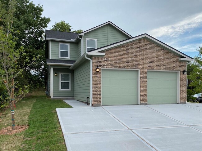 property at 166 Capetown Way