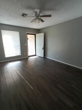 4035 Locust Dr in Midwest City, OK - Building Photo - Building Photo