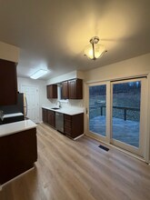 8060 Mountain Vw, Unit 8060 in White Lake, MI - Foto de edificio - Building Photo