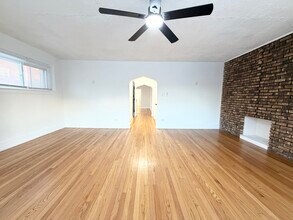 7301 S Constance Ave in Chicago, IL - Building Photo - Building Photo