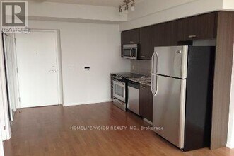 832-4832 Bay St. in Toronto, ON - Building Photo - Building Photo