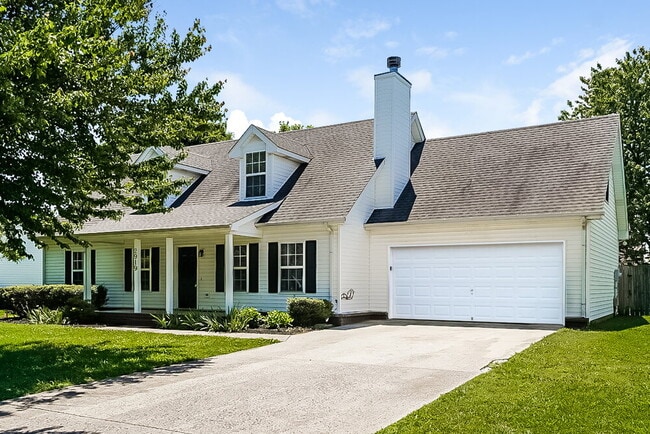 property at 2919 Weybridge Dr