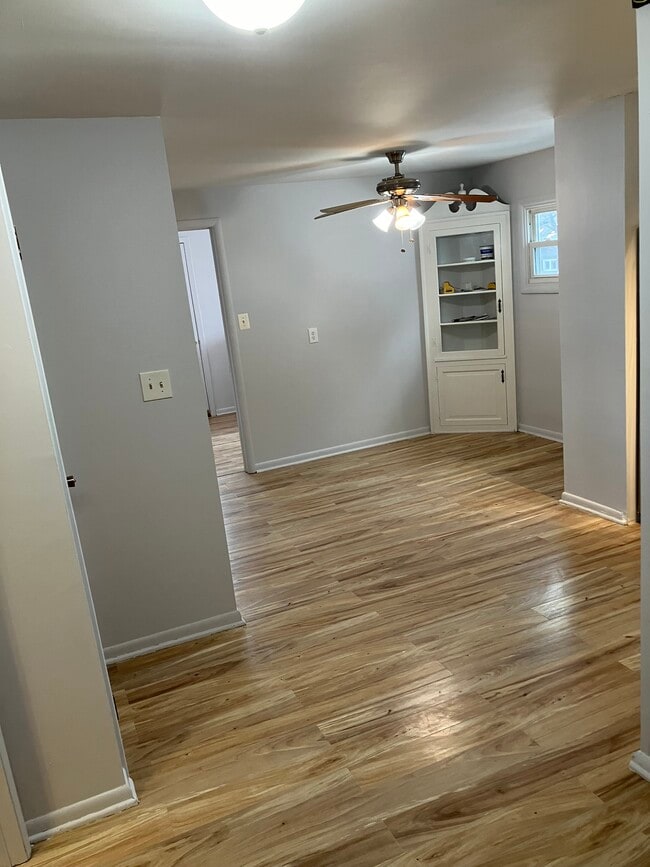 43 Sycamore St, Unit 2 in Albany, NY - Foto de edificio - Building Photo