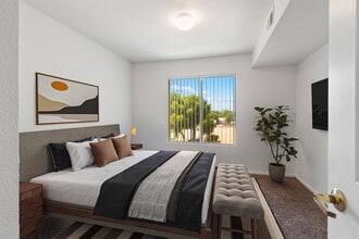Somerset Village in Kingman, AZ - Building Photo - Building Photo