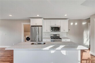 22 Hubinger St in New Haven, CT - Building Photo - Building Photo