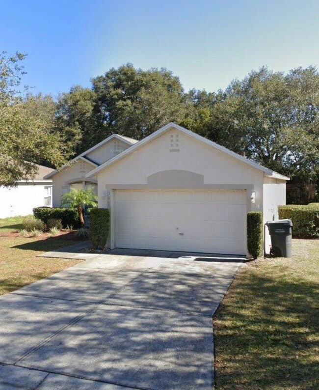 property at 7867 Country Chase Ave