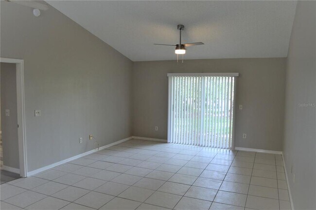 1878 Feather Tree Cir in Clearwater, FL - Building Photo - Building Photo
