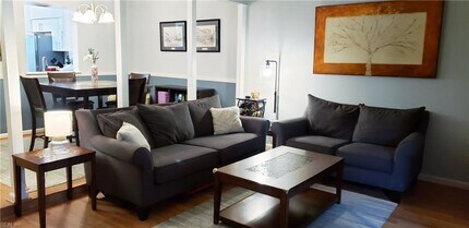 4763 Greenlaw Dr in Virginia Beach, VA - Foto de edificio - Building Photo