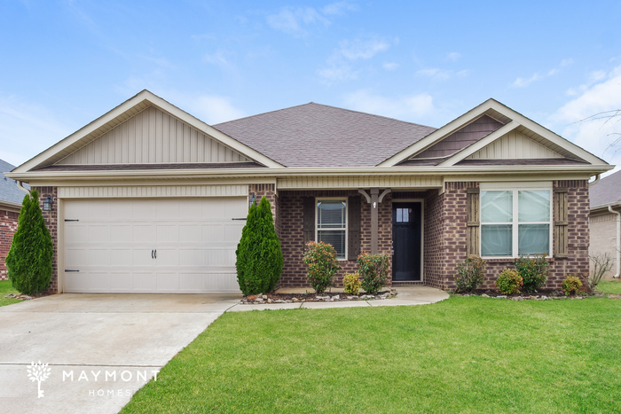 215 Wilcot Rd in Meridianville, AL - Building Photo