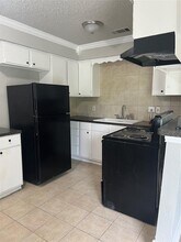 10902 Jutland Rd in Houston, TX - Building Photo - Building Photo