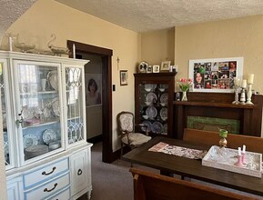 12 W Bellecrest Ave in Brentwood, PA - Foto de edificio - Building Photo