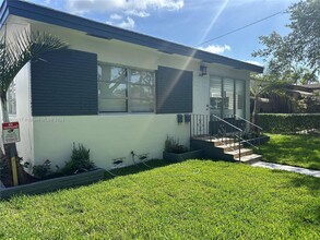 1919 Jefferson St in Hollywood, FL - Building Photo - Building Photo