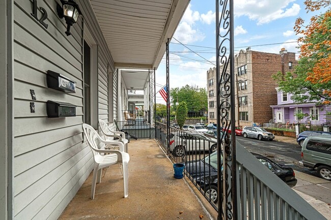 12 Troy St in Jersey City, NJ - Building Photo - Building Photo
