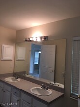 2125 SW 15th St in Cape Coral, FL - Foto de edificio - Building Photo